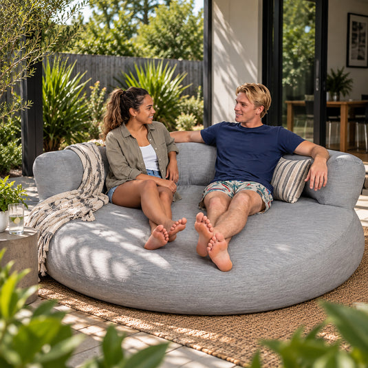 Meet the Moon Lounge